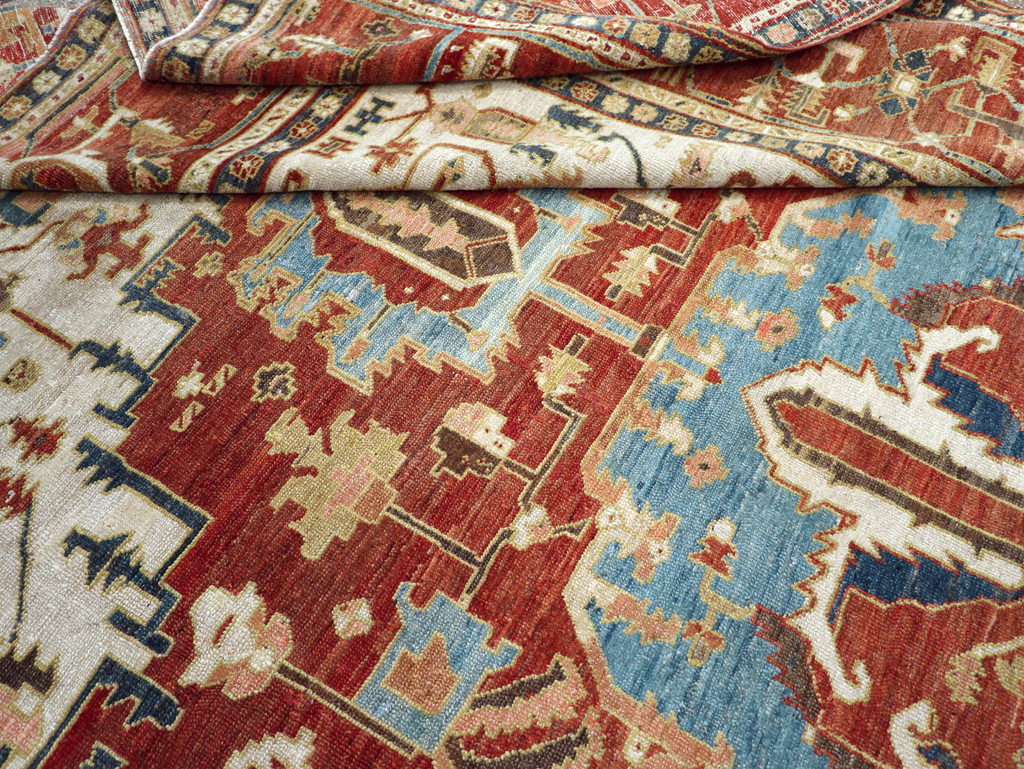 Antique Persian Heriz / Serapi Carpet, No.8639 - Staging