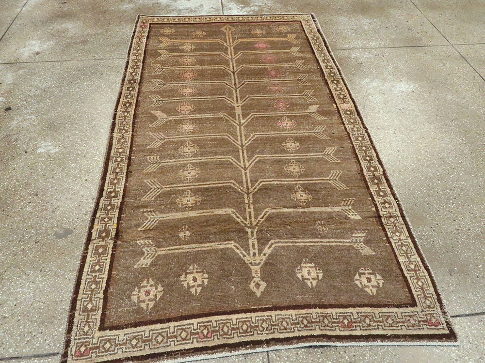 Antique Persian Hamadan Rug, No.8698 - Staging