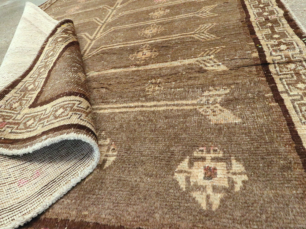 Antique Persian Hamadan Rug, No.8698 - Staging