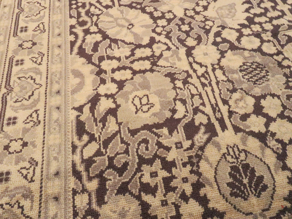 Vintage Indian Lahore Accent Carpet, No.8702 - Staging
