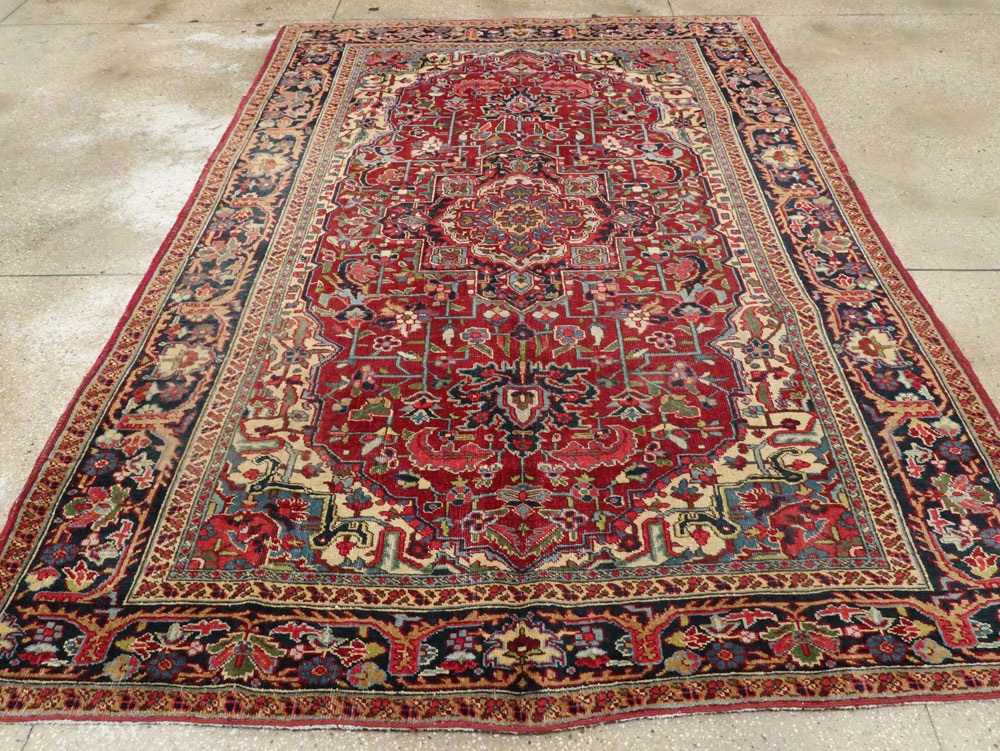 Vintage Persian Heriz Carpet, No.8713 - Staging