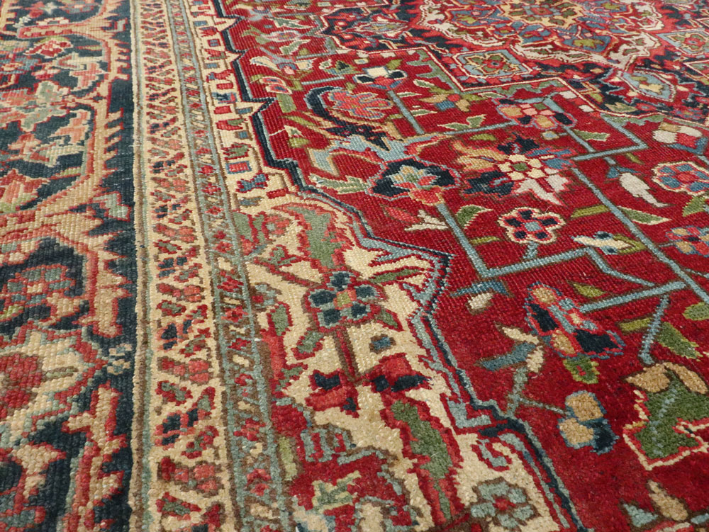 Vintage Persian Heriz Carpet, No.8713 - Staging