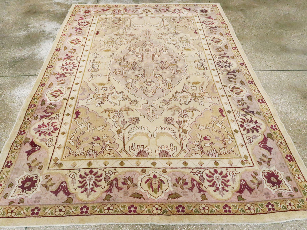 Antique Indian Agra Carpet, No.8730 - Staging