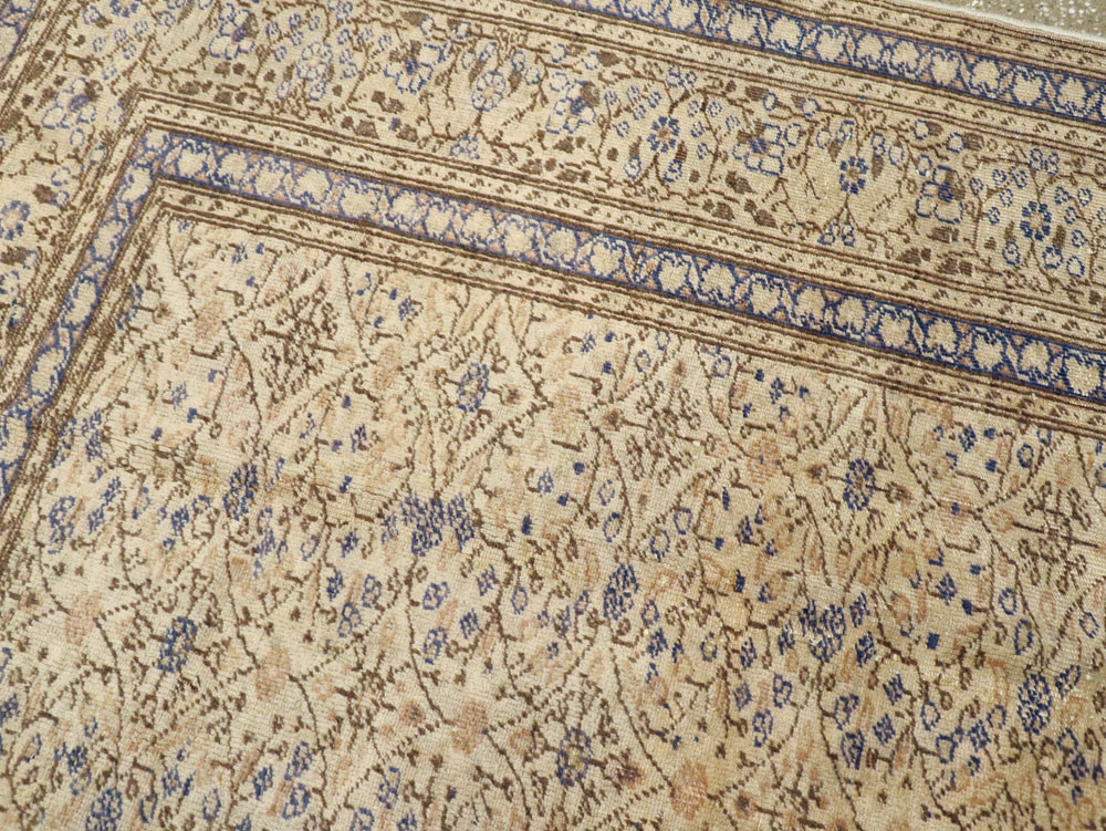 Vintage Turkish Sivas Carpet, No.8734 - Staging