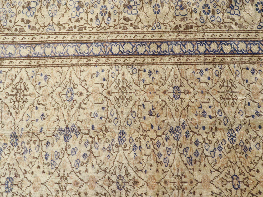 Vintage Turkish Sivas Carpet, No.8734 - Staging