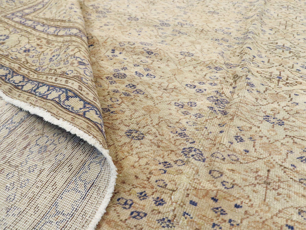 Vintage Turkish Sivas Carpet, No.8734 - Staging