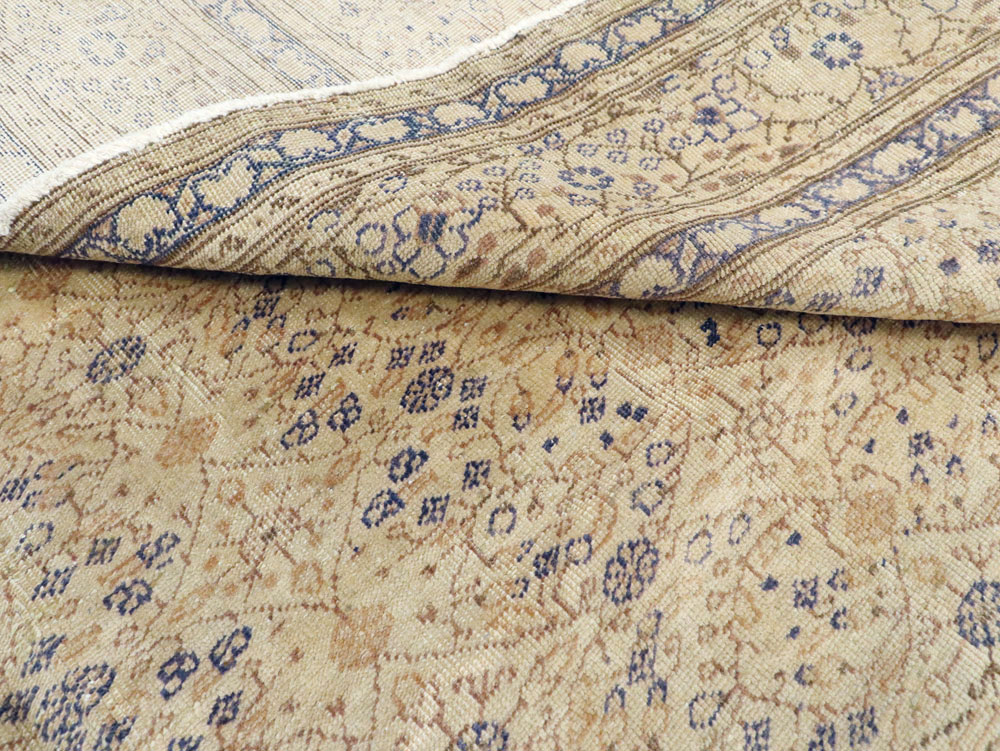 Vintage Turkish Sivas Carpet, No.8734 - Staging