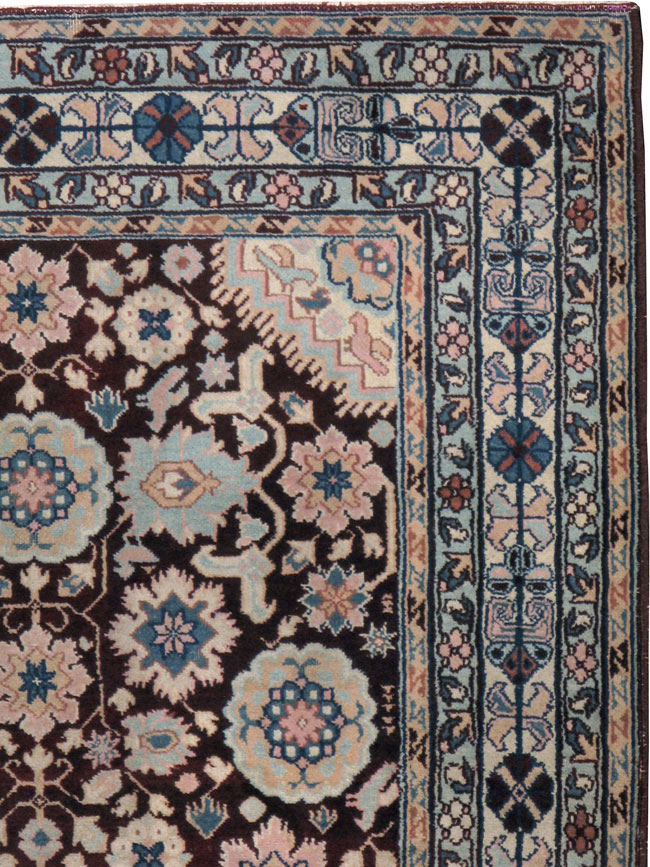 Antique Indian Agra Rug, No.8745 - Staging