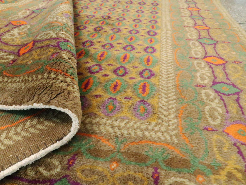 Vintage Indian Lahore Rug, No.8748 - Staging