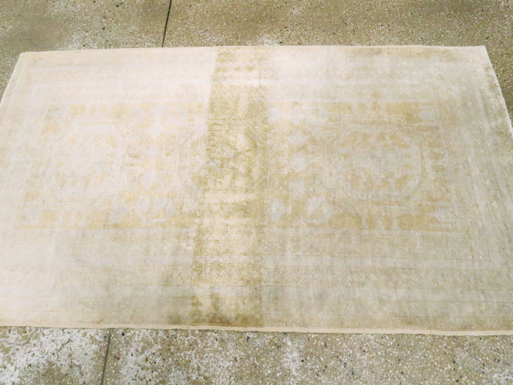 Vintage Turkish Sivas Rug, No.8759 - Staging