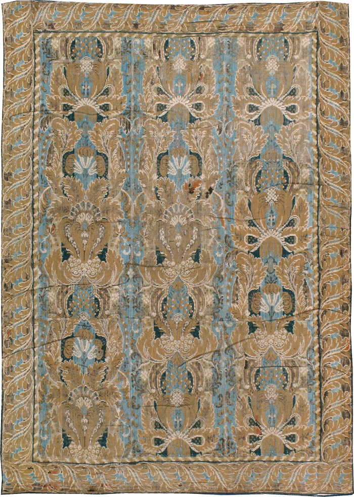 Antique European Chenille Carpet, No.8771 - Staging