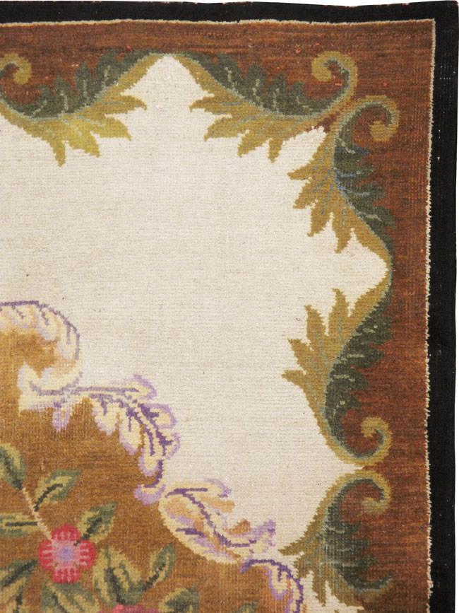 Vintage European Continental Carpet, No.8774 - Staging