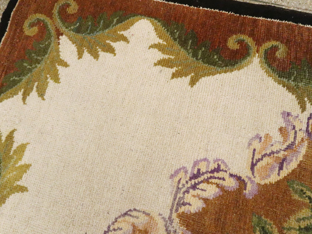 Vintage European Continental Carpet, No.8774 - Staging