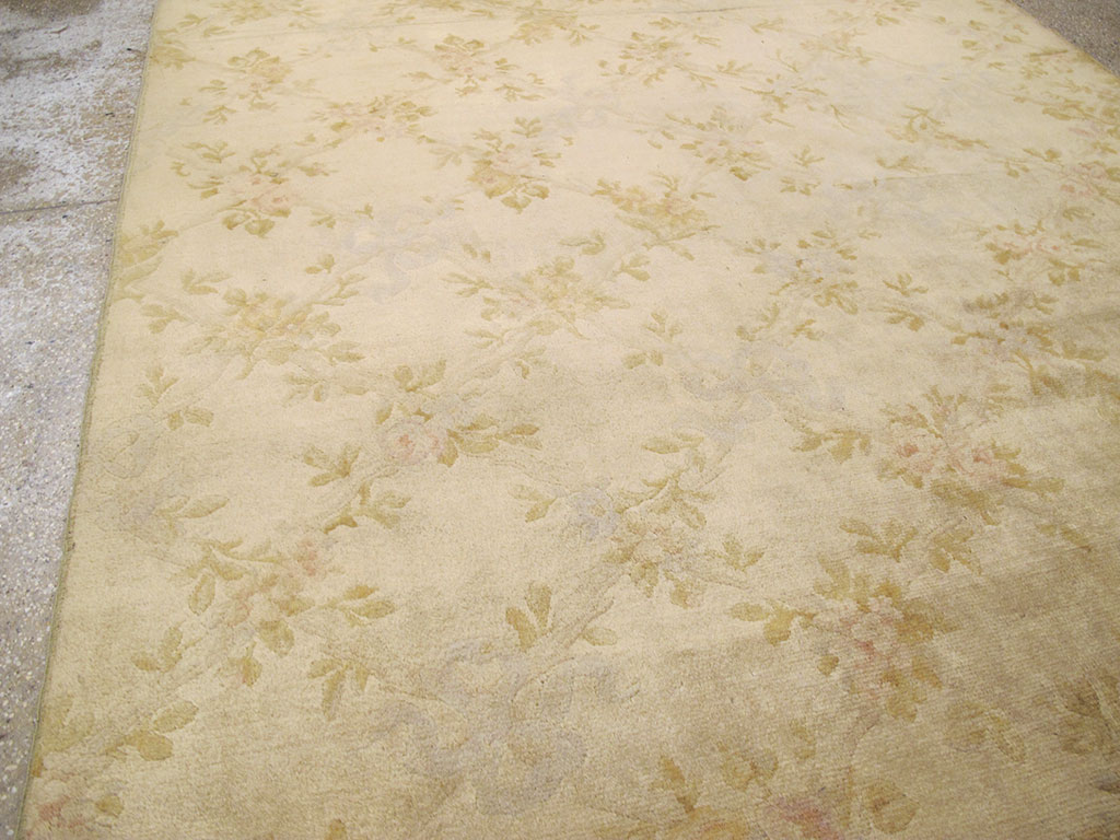 Vintage European Savonnerie Carpet, No.8783 - Staging