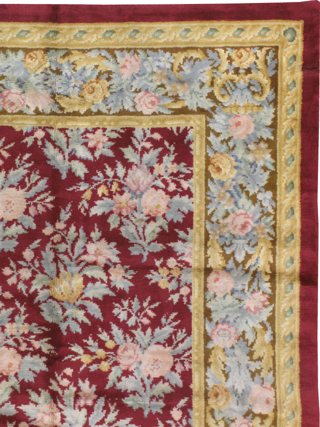 Vintage European Savonnerie Carpet, No.8784 - Staging