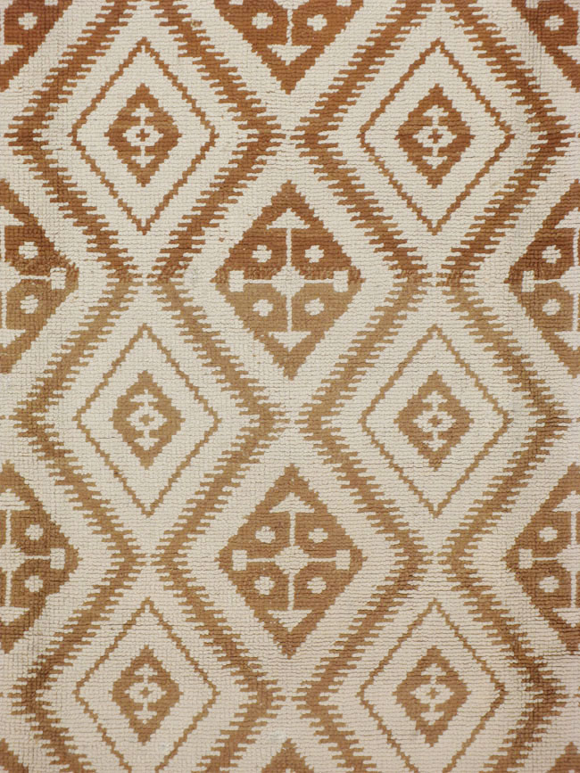 Vintage Spanish Cuenca Carpet, No.8788 - Staging