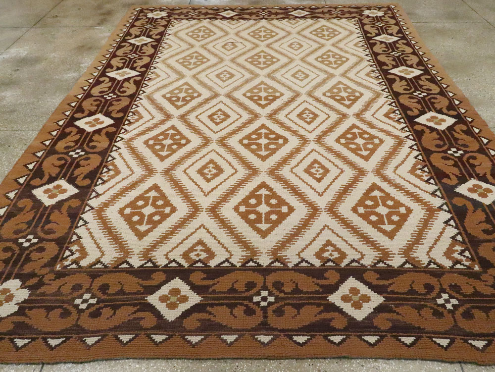 Vintage Spanish Cuenca Carpet, No.8788 - Staging