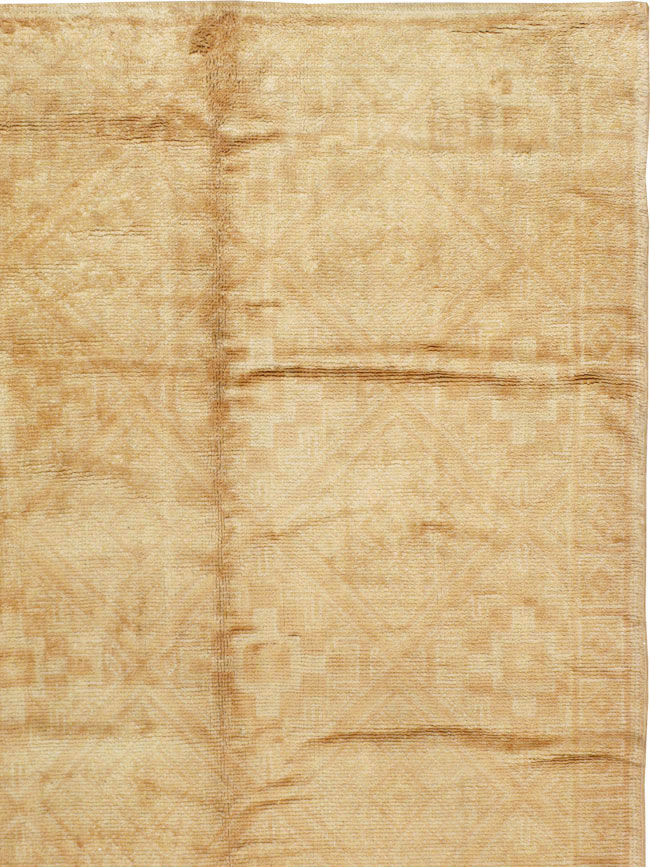 Vintage Spanish Cuenca Carpet, No.8811 - Staging