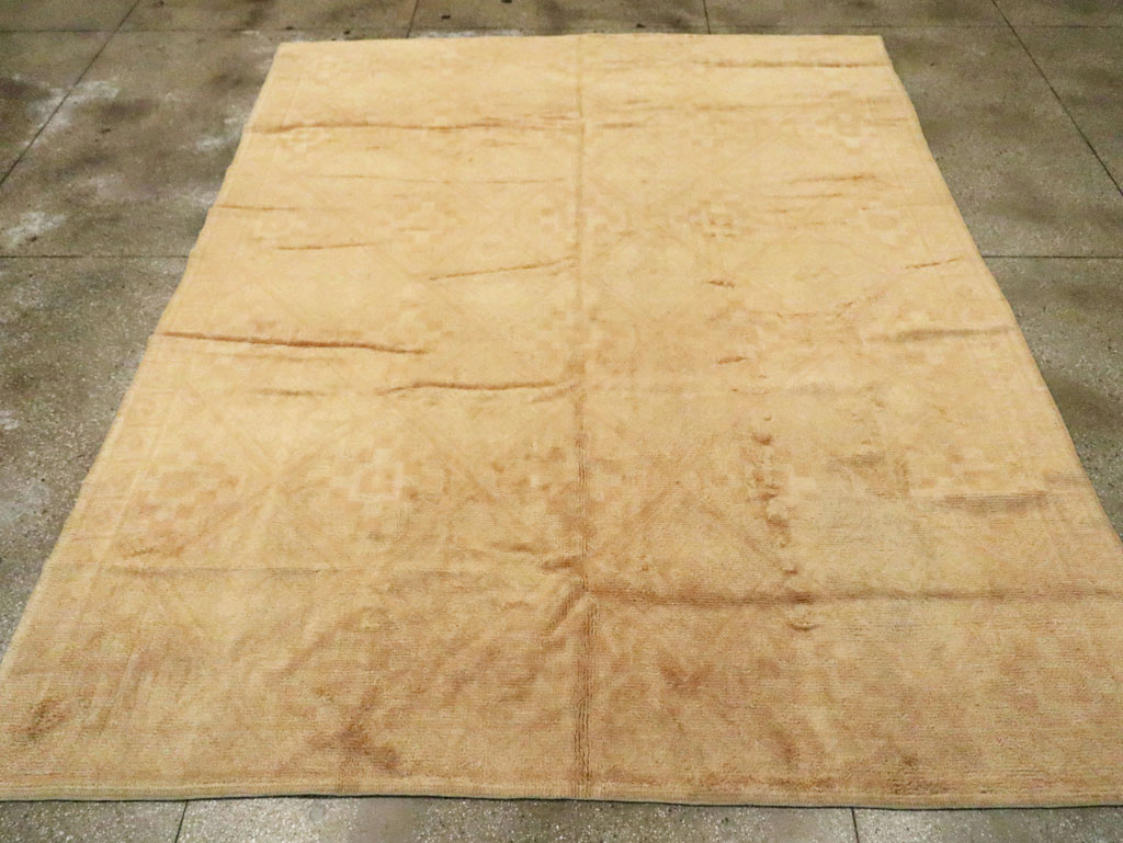 Vintage Spanish Cuenca Carpet, No.8811 - Staging