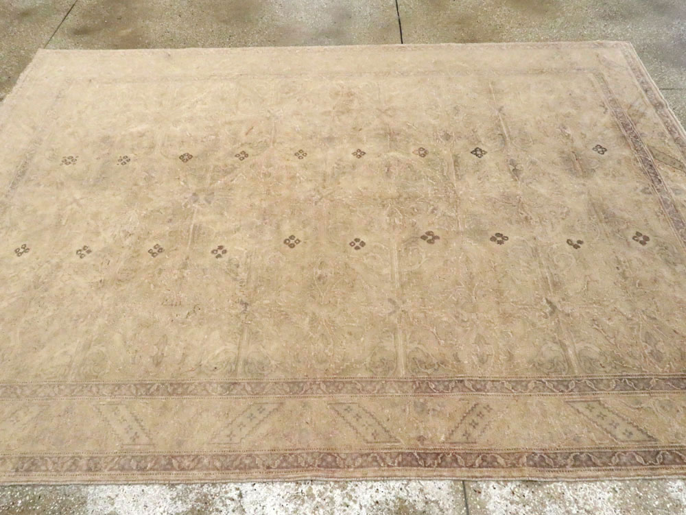 Vintage Turkish Sivas Carpet, No.8825 - Staging