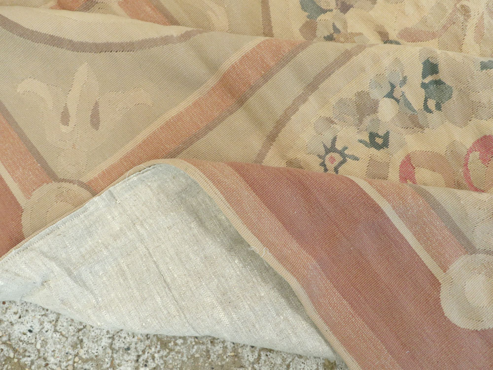 Modern Spanish Aubusson Small Room Size Carpet, No.8885 - Staging