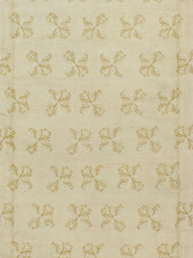 Vintage Portugal Needlepoint Carpet, No.8908 - Staging