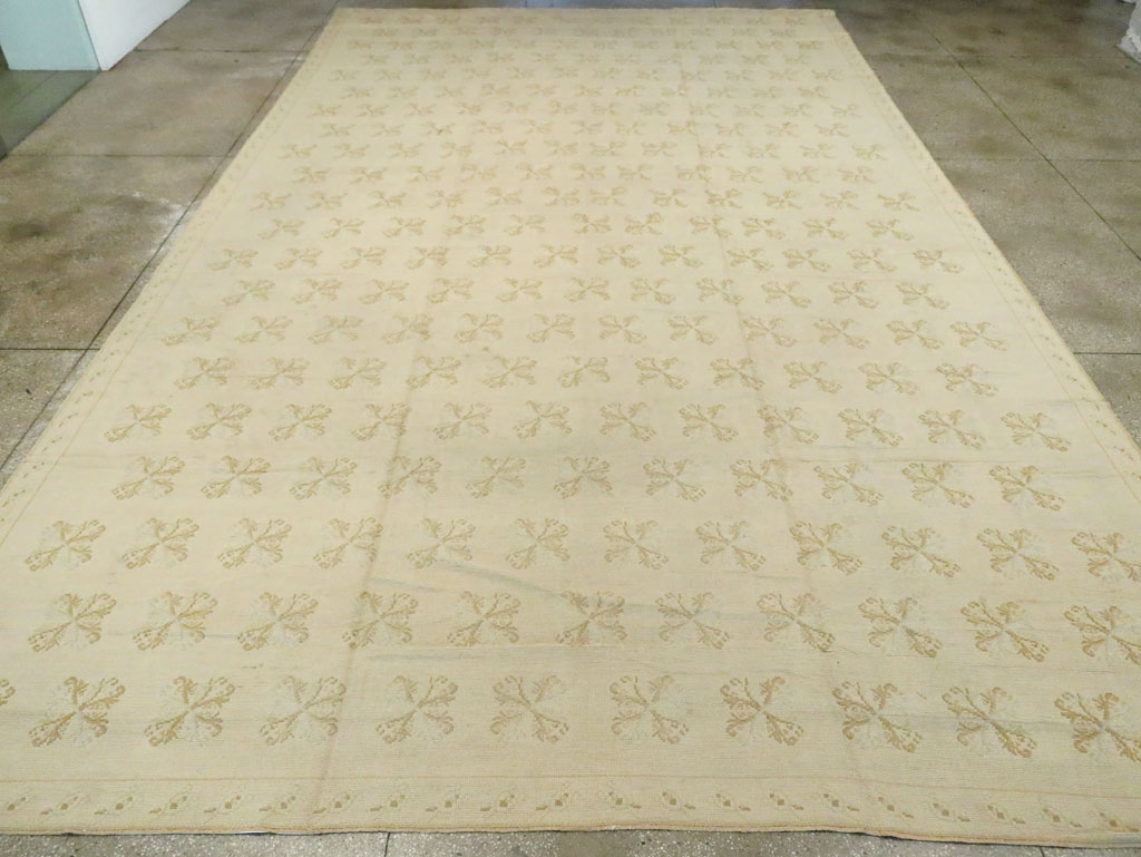 Vintage Portugal Needlepoint Carpet, No.8908 - Staging