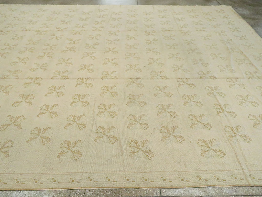 Vintage Portugal Needlepoint Carpet, No.8908 - Staging
