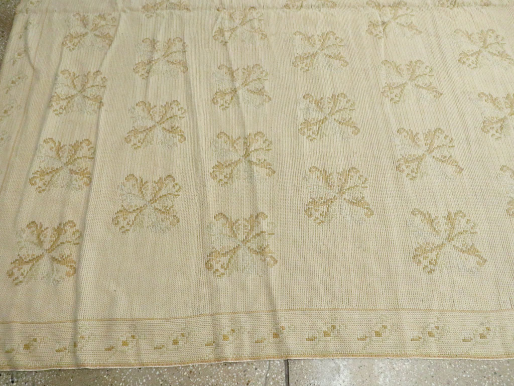 Vintage Portugal Needlepoint Carpet, No.8908 - Staging