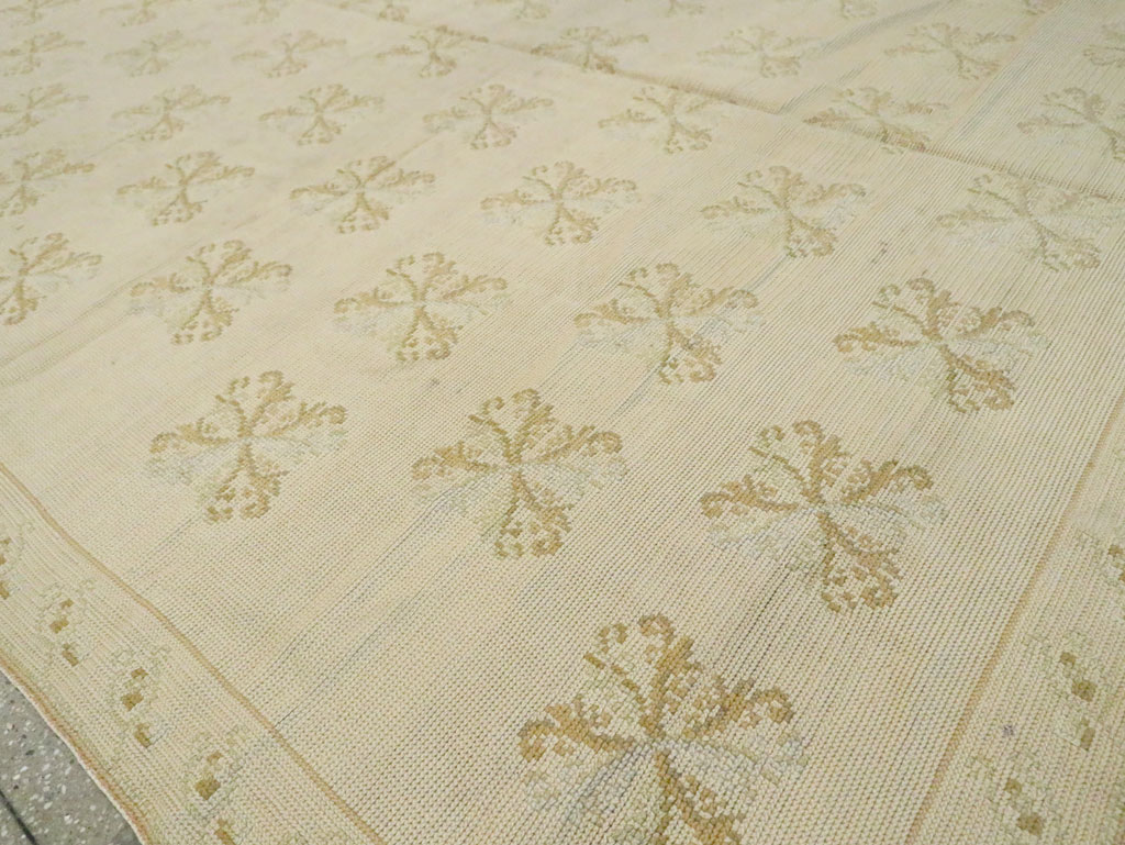 Vintage Portugal Needlepoint Carpet, No.8908 - Staging