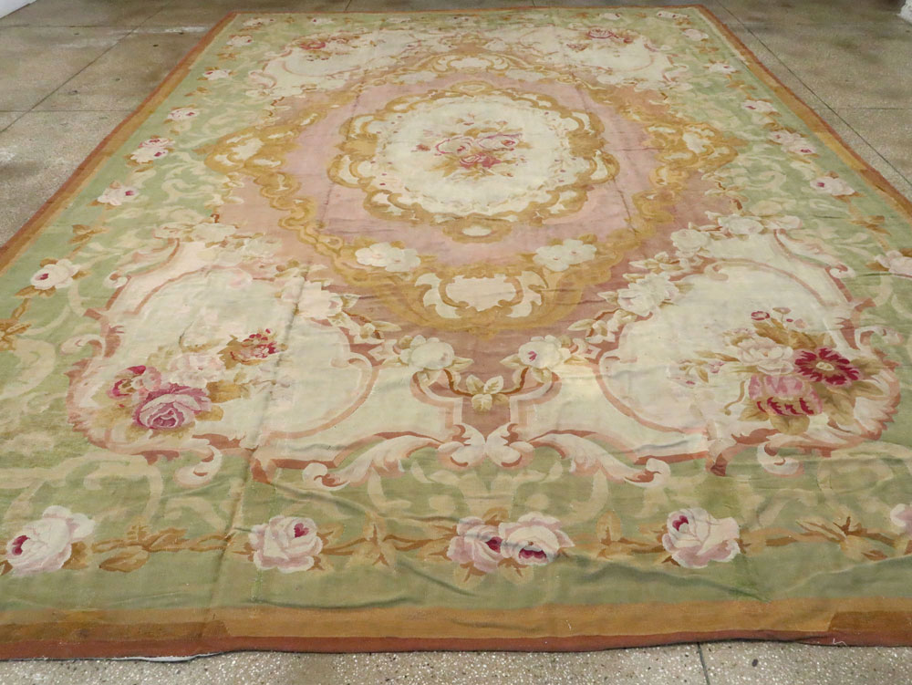Antique French Aubusson Carpet, No.8909 - Staging