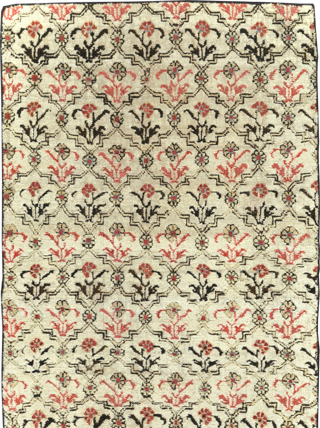 Vintage Indian Agra Runner, No.9028 - Staging