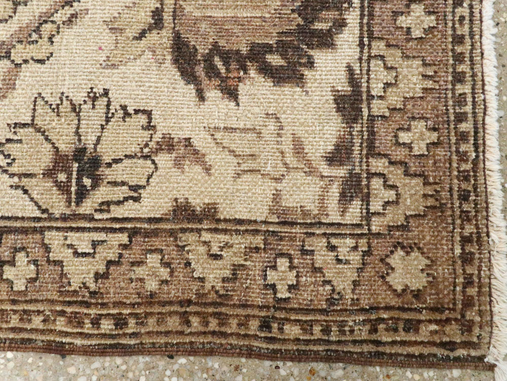 Antique Indian Agra Rug, No.9067 - Staging