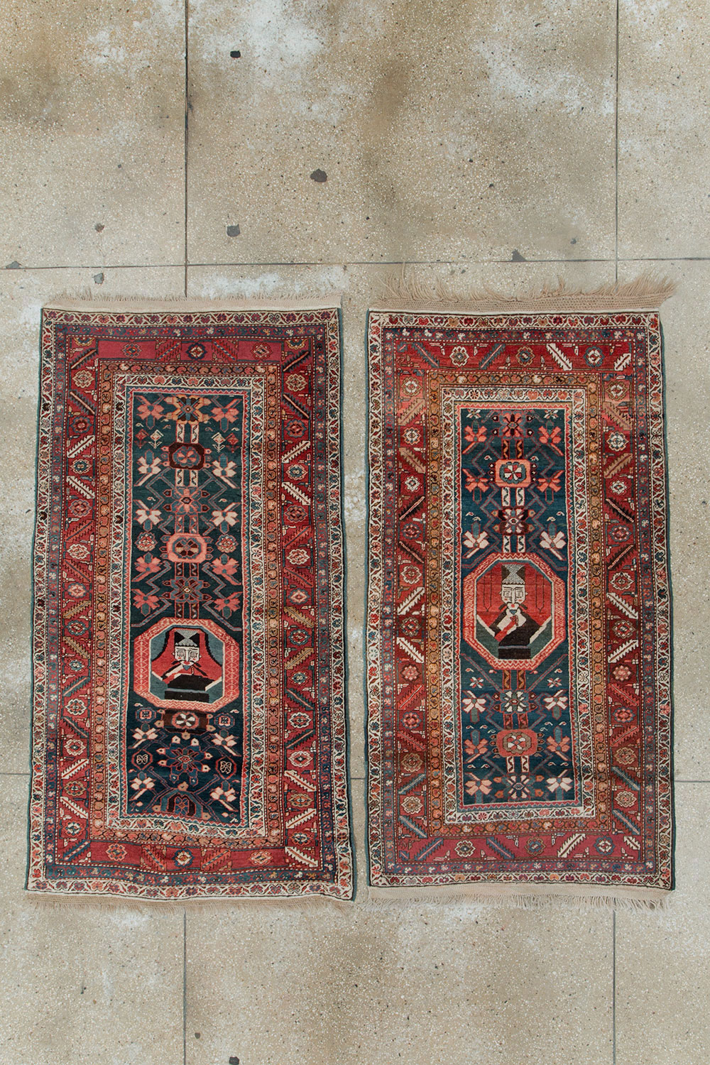 Antique Persian Bakshaish Pictorial Rug, No.9079 - Staging