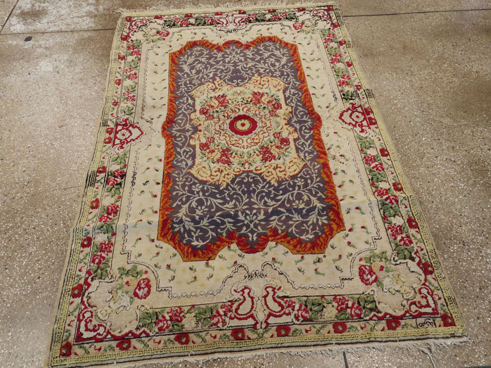Antique Turkish Herekeh Rug, No.9107 - Staging