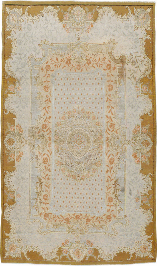 Antique Turkish Herekeh Carpet, No.9118 - Staging