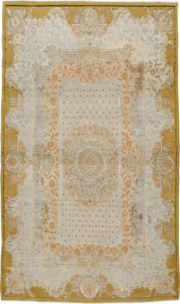 Antique Turkish Herekeh Carpet, No.9118 - Staging
