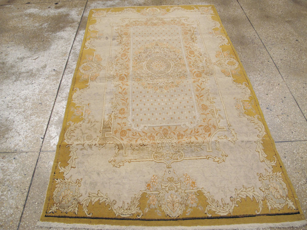 Antique Turkish Herekeh Carpet, No.9118 - Staging