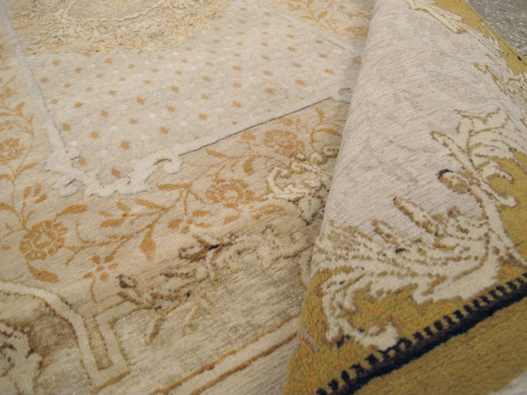 Antique Turkish Herekeh Carpet, No.9118 - Staging