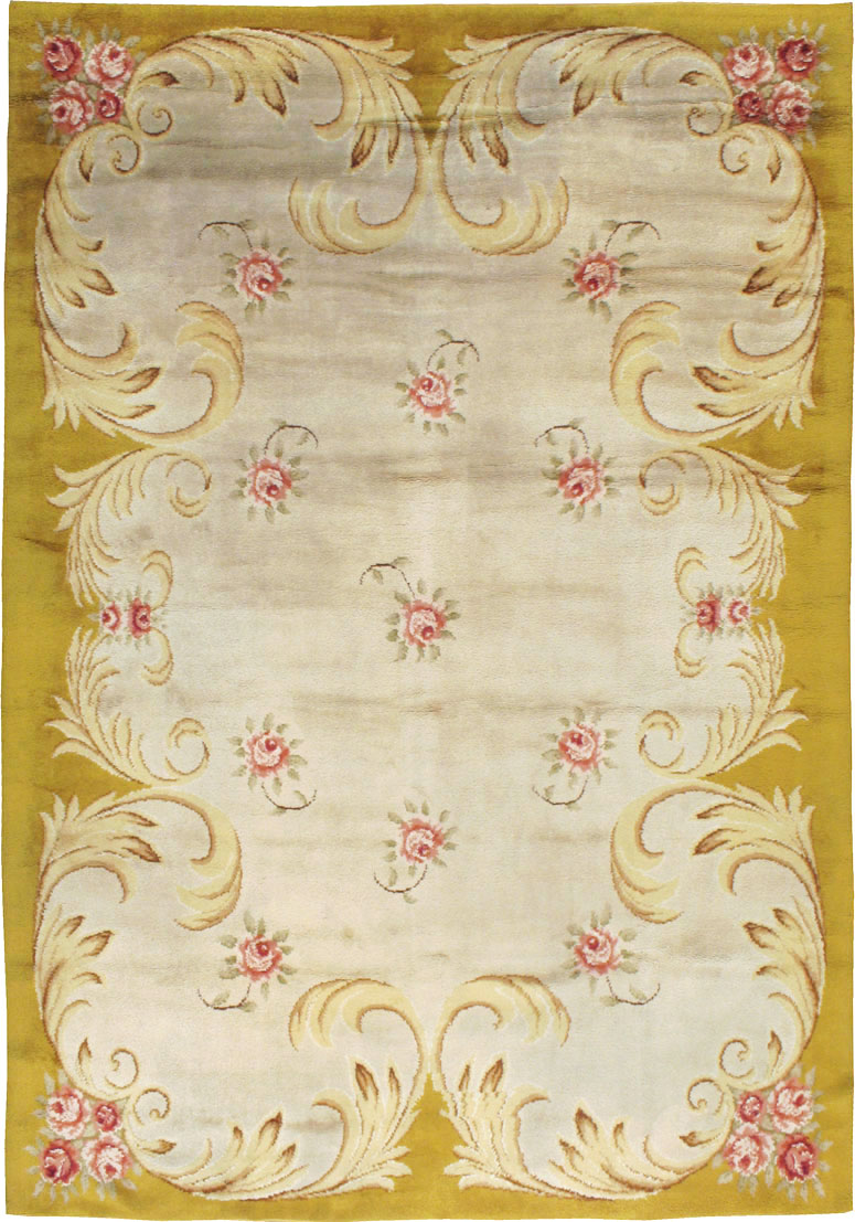 Vintage European Savonnerie Carpet, No.9212 - Staging