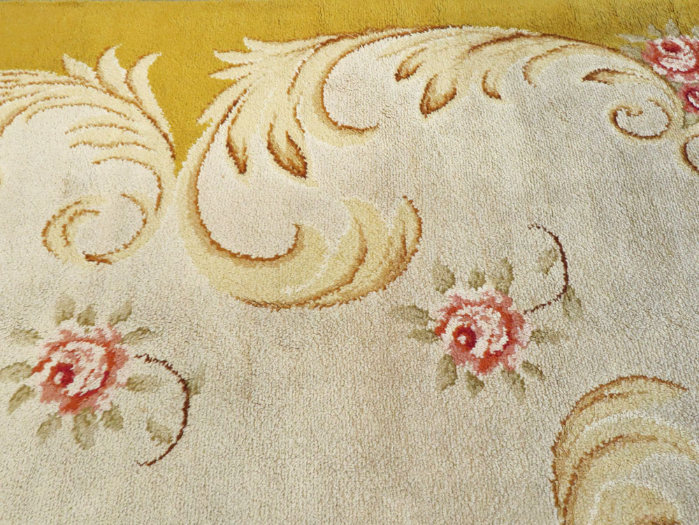 Vintage European Savonnerie Carpet, No.9212 - Staging