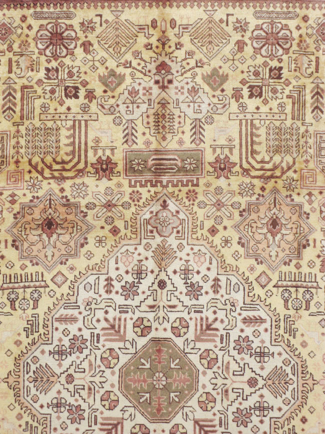 Vintage Persian Tabriz Carpet, No.9259 - Staging