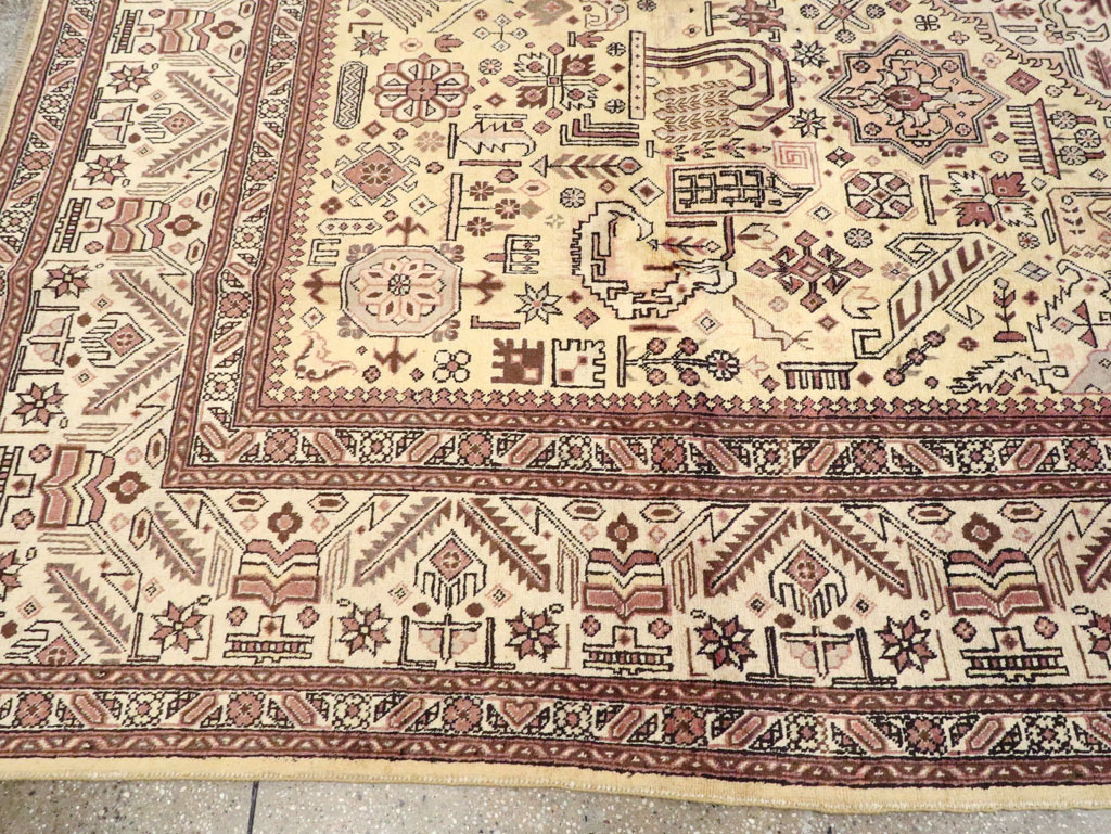 Vintage Persian Tabriz Carpet, No.9259 - Staging