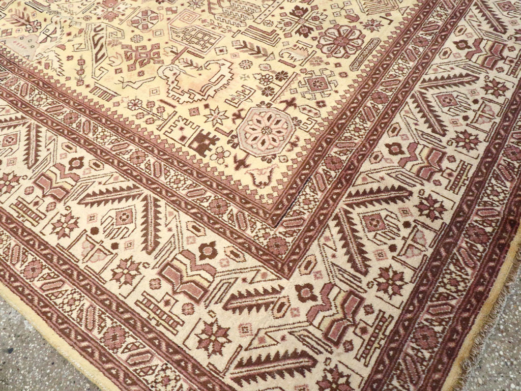 Vintage Persian Tabriz Carpet, No.9259 - Staging