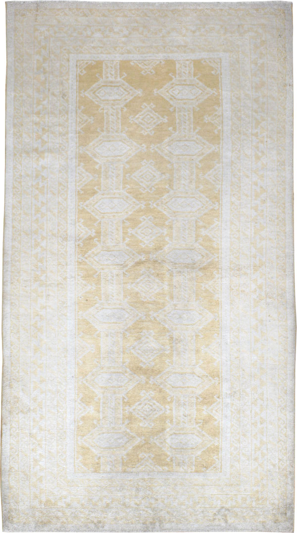 Vintage Turkish Sivas Carpet, No.9293 - Staging