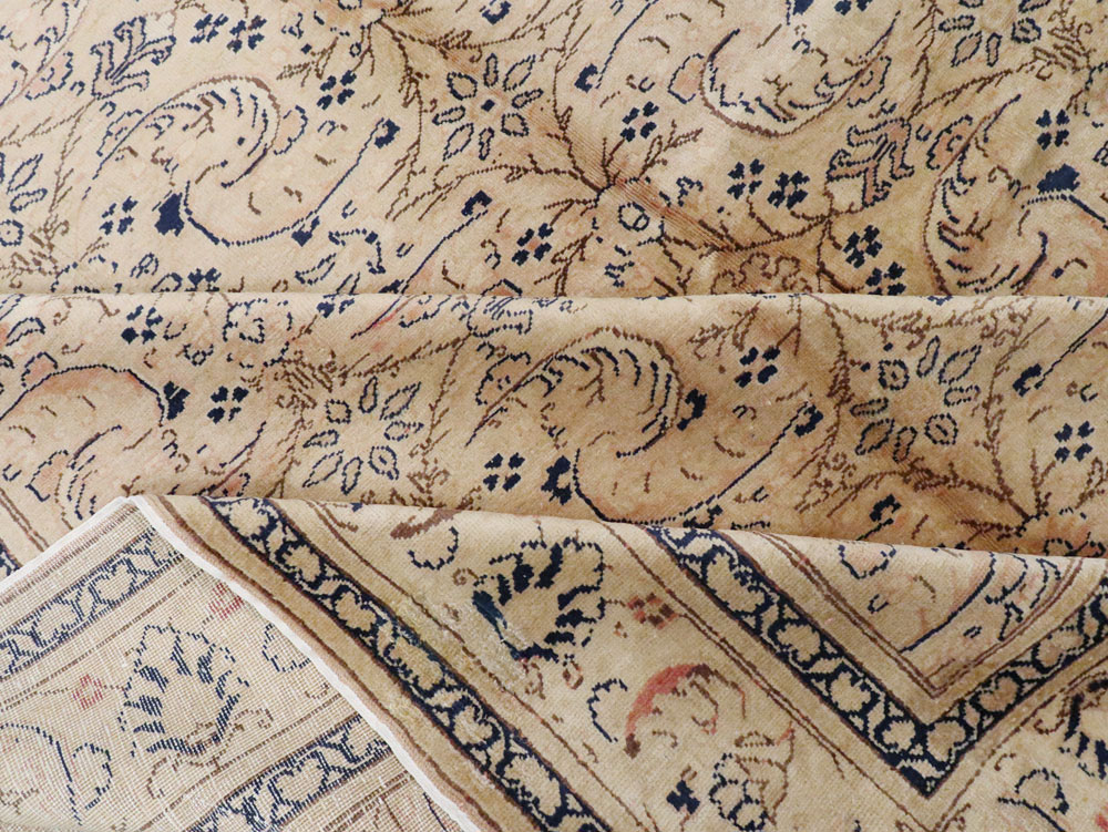 Vintage Turkish Sivas Room Size Carpet, No.9367 - Staging