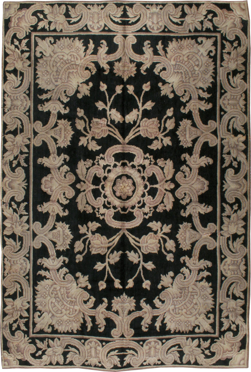 Antique French Savonnerie Room Size Carpet, No.9414 - Staging