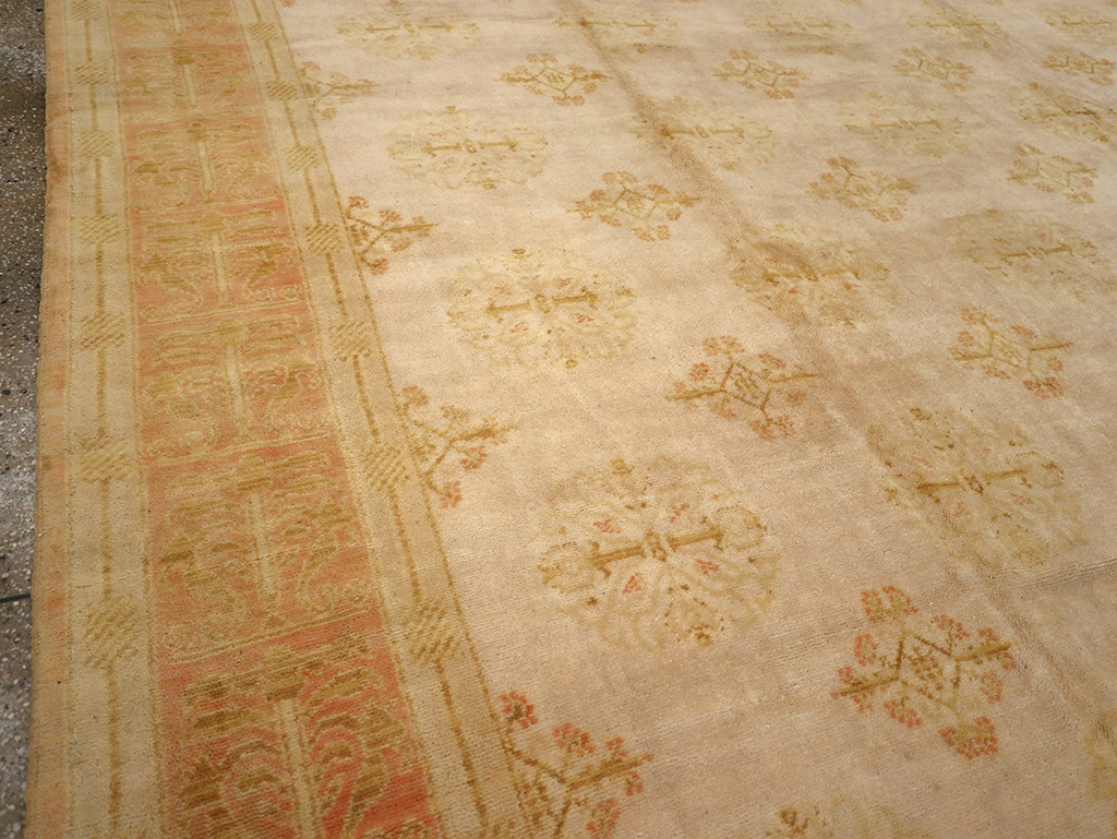 Vintage Cuenca Carpet, No.9455 - Staging