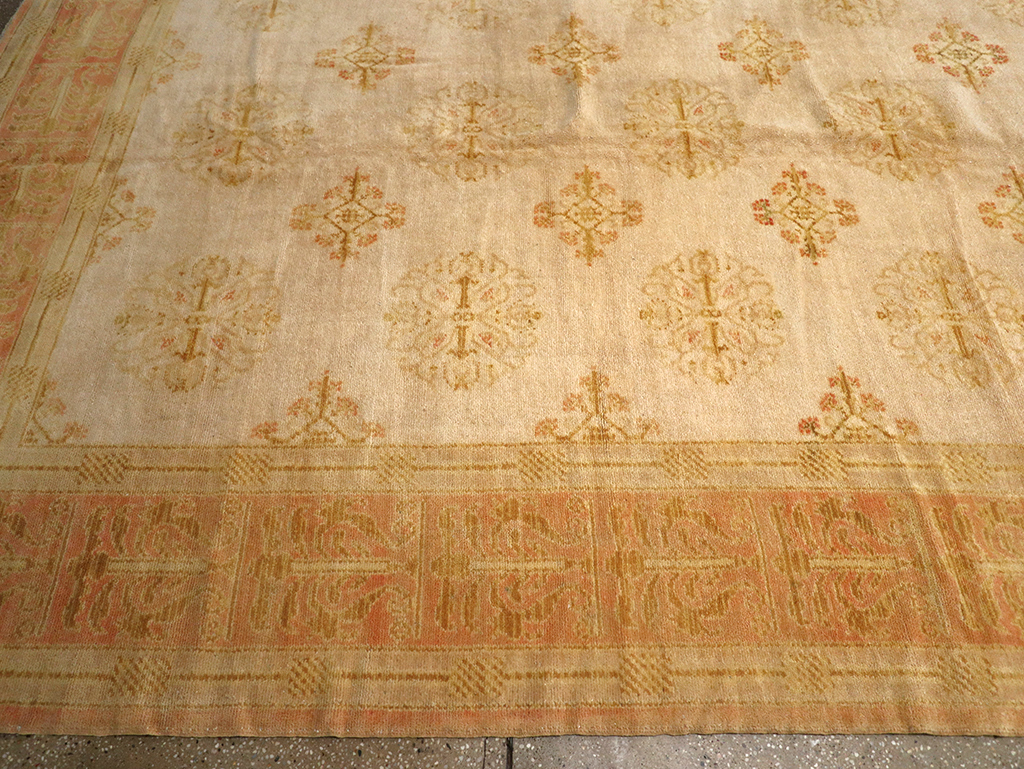 Vintage Cuenca Carpet, No.9455 - Staging