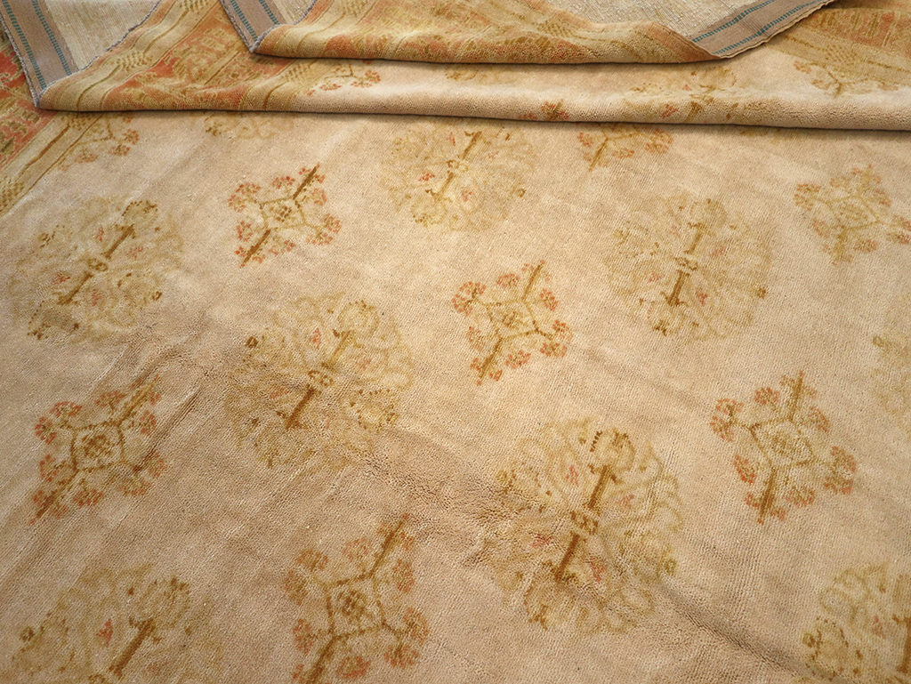 Vintage Cuenca Carpet, No.9455 - Staging